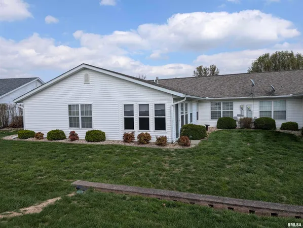 $219,000 | 1506 Apache Drive, Marion, IL 62959