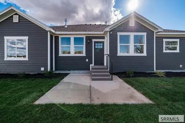 $739,900 | 1571 Palm Spgs Drive, Idaho Falls, ID 83404