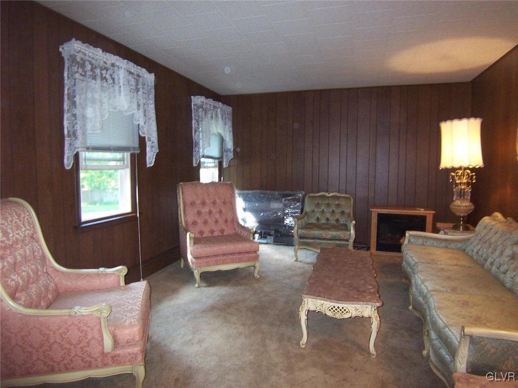 1452 Bangor Road Nazareth, PA 18064 - Photo 3 of 31 a living room with furniture and a window