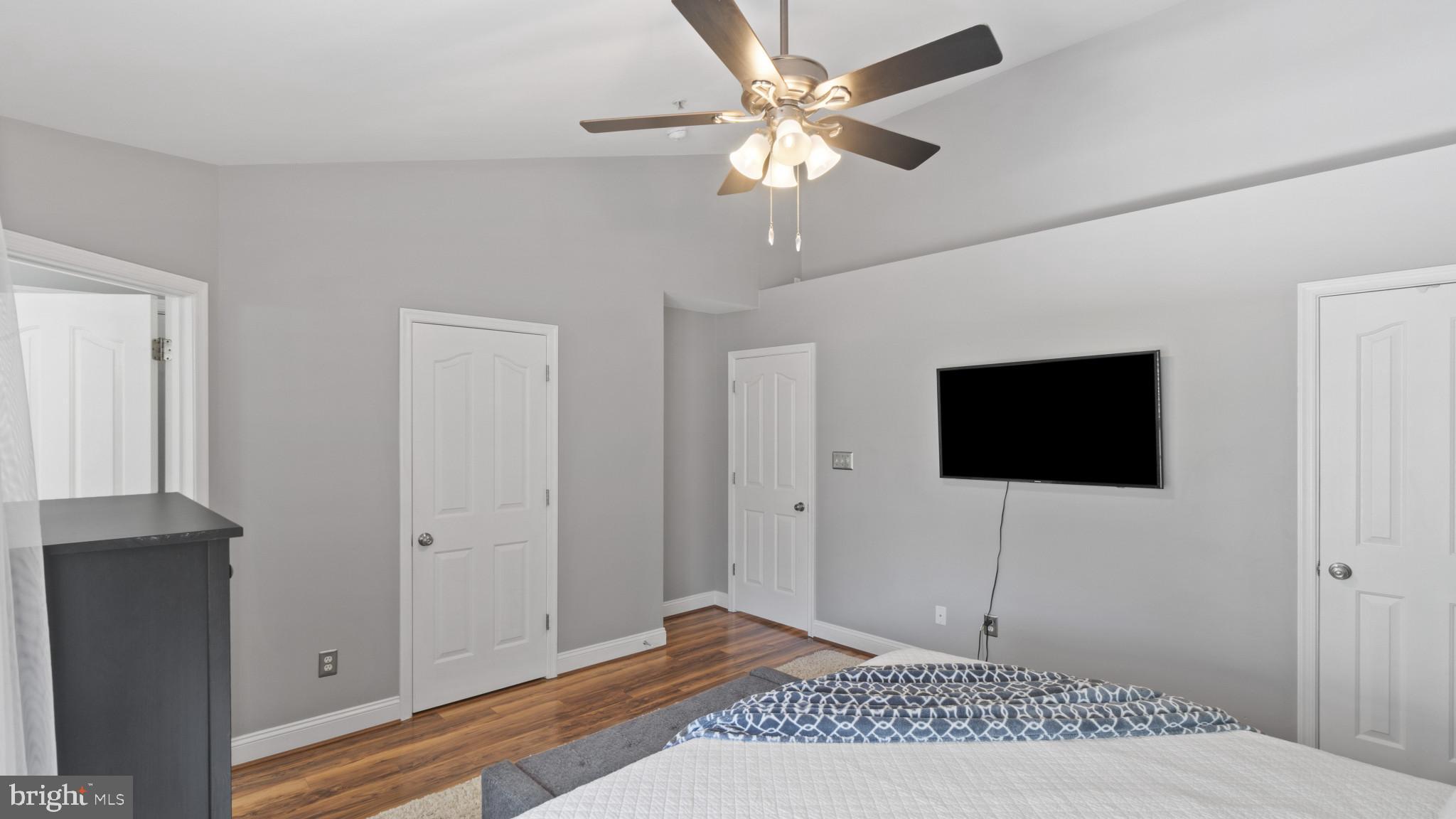 526 Callander Way Abingdon, MD 21009 - Photo 16 of 40 a view of a livingroom with a flat screen tv