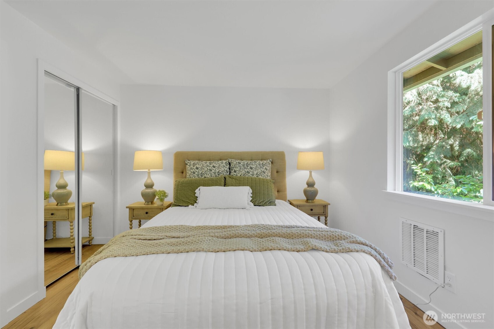 20915 West Richmond Road Bothell, WA 98021 - Photo 23 of 40 Gallery Image 23