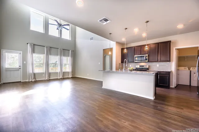 $2,695 | 1609 Ranch House, New Braunfels, TX 78132