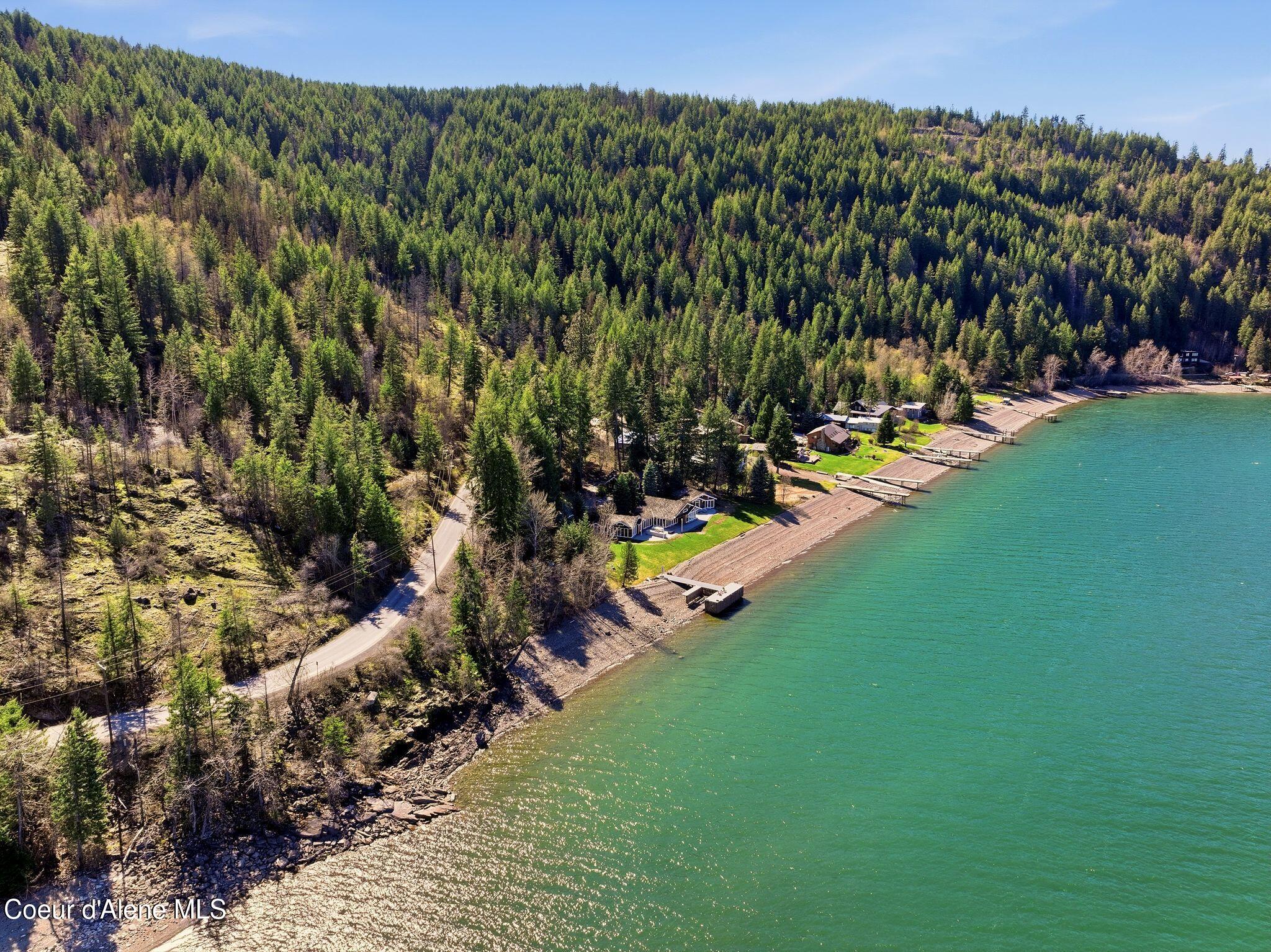 5015 Bottle Bay Road Sagle, ID 83860 - Photo 103 of 116 105_Inside-Media-Bottle Bay-101