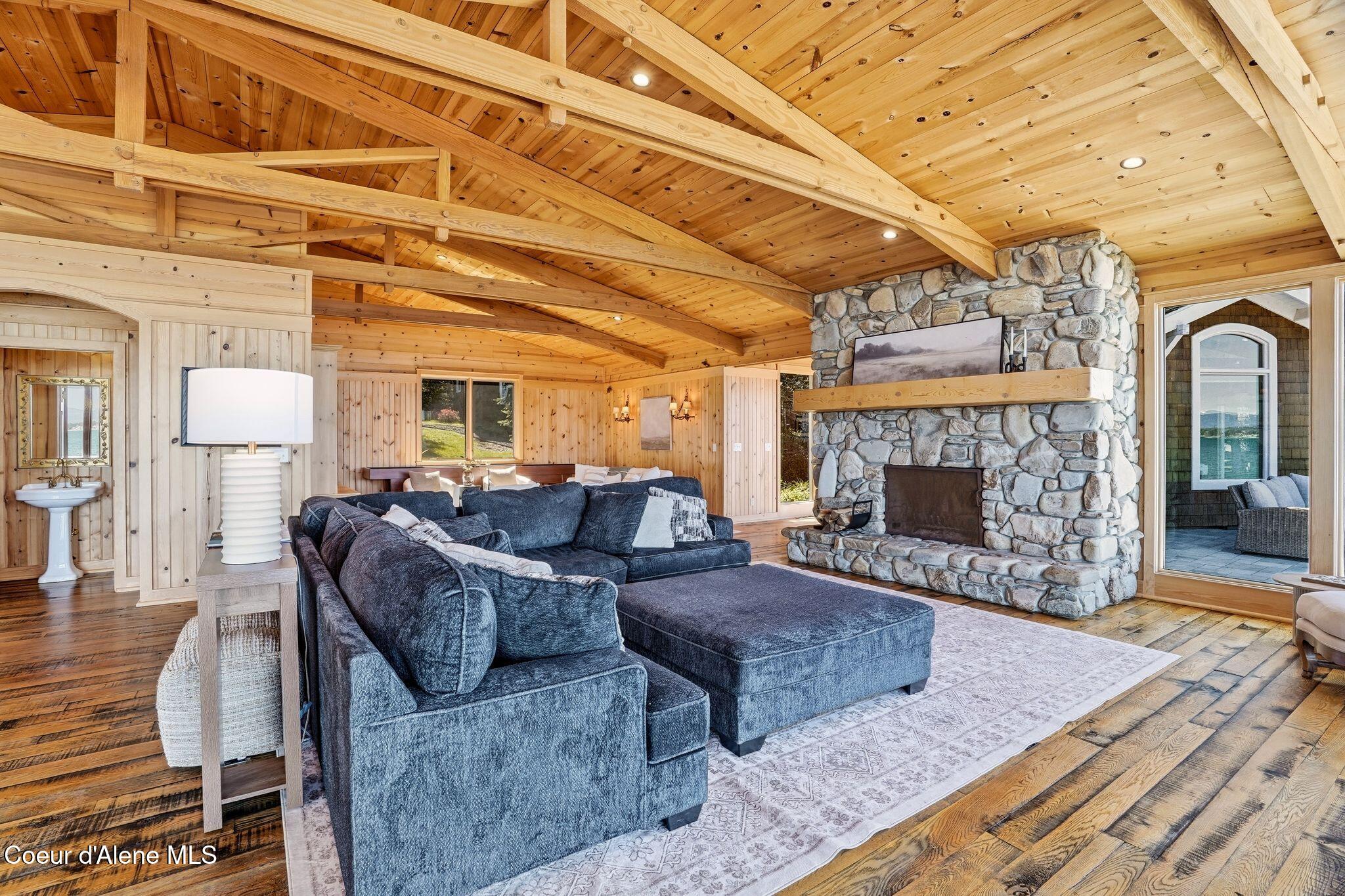 5015 Bottle Bay Road Sagle, ID 83860 - Photo 15 of 116 11_Inside-Media-Bottle Bay-9