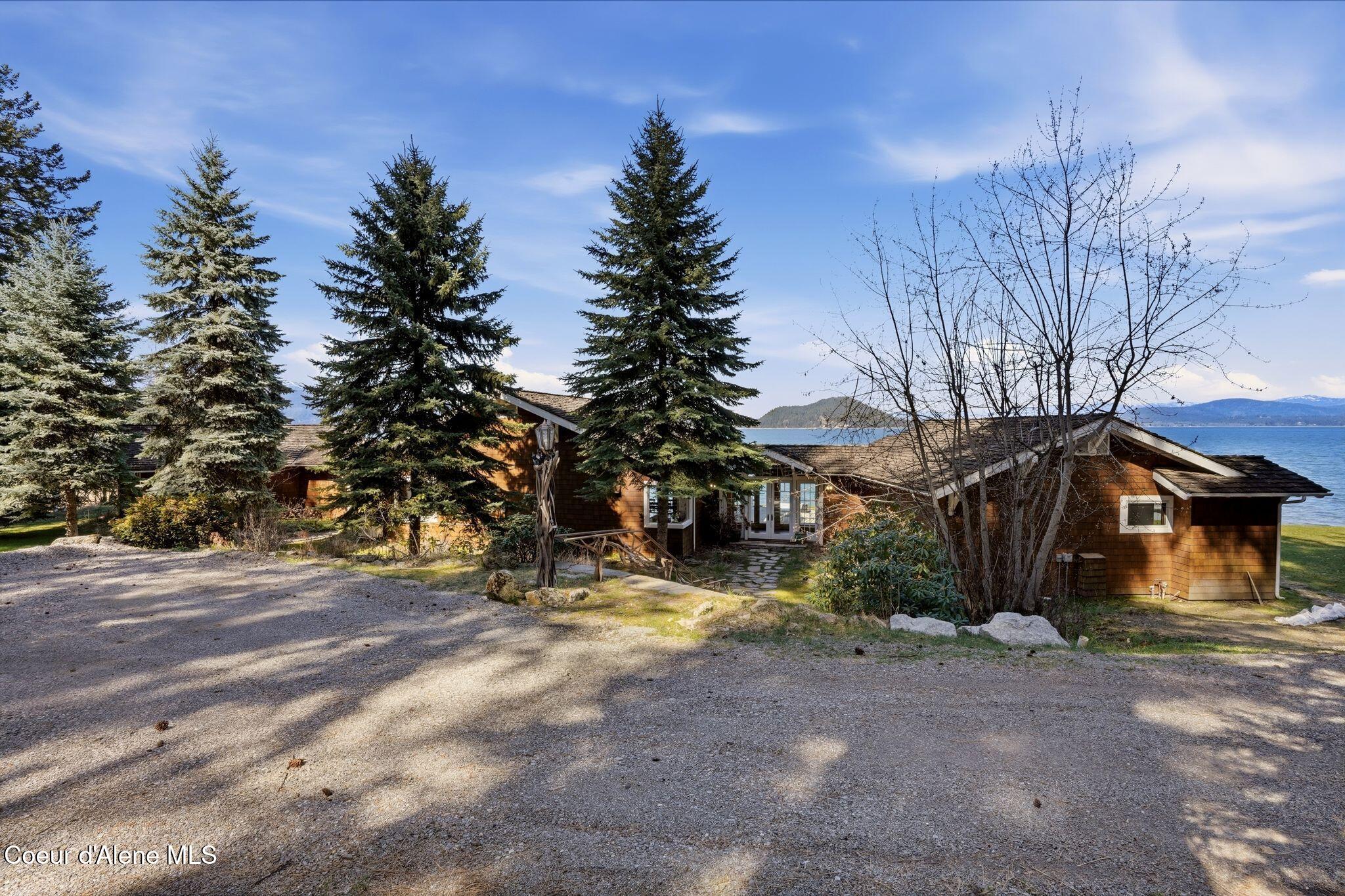 5015 Bottle Bay Road Sagle, ID 83860 - Photo 7 of 116 4_Inside-Media-Bottle Bay-2