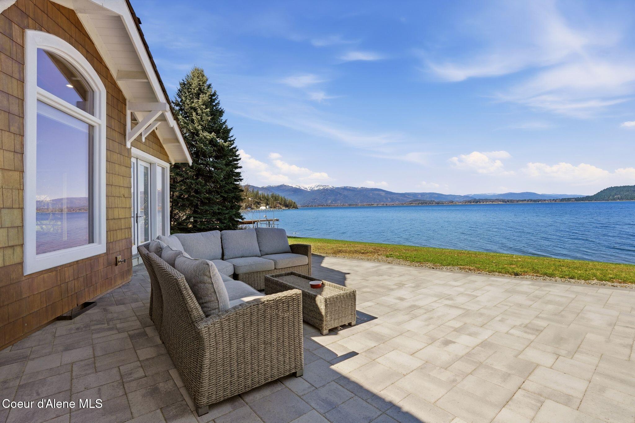 5015 Bottle Bay Road Sagle, ID 83860 - Photo 71 of 116 67_Inside-Media-Bottle Bay-65