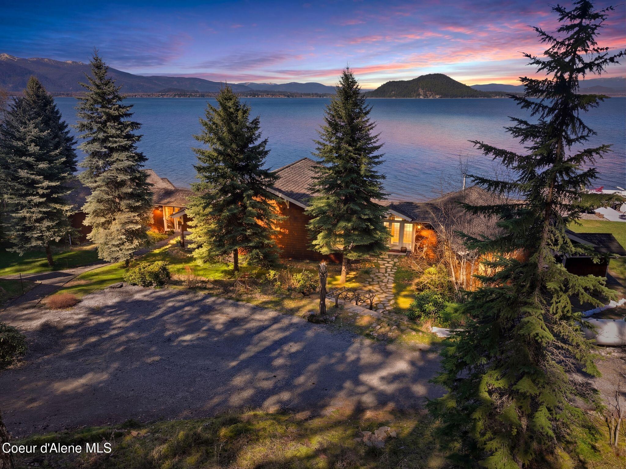 5015 Bottle Bay Road Sagle, ID 83860 - Photo 8 of 116 Inside Media