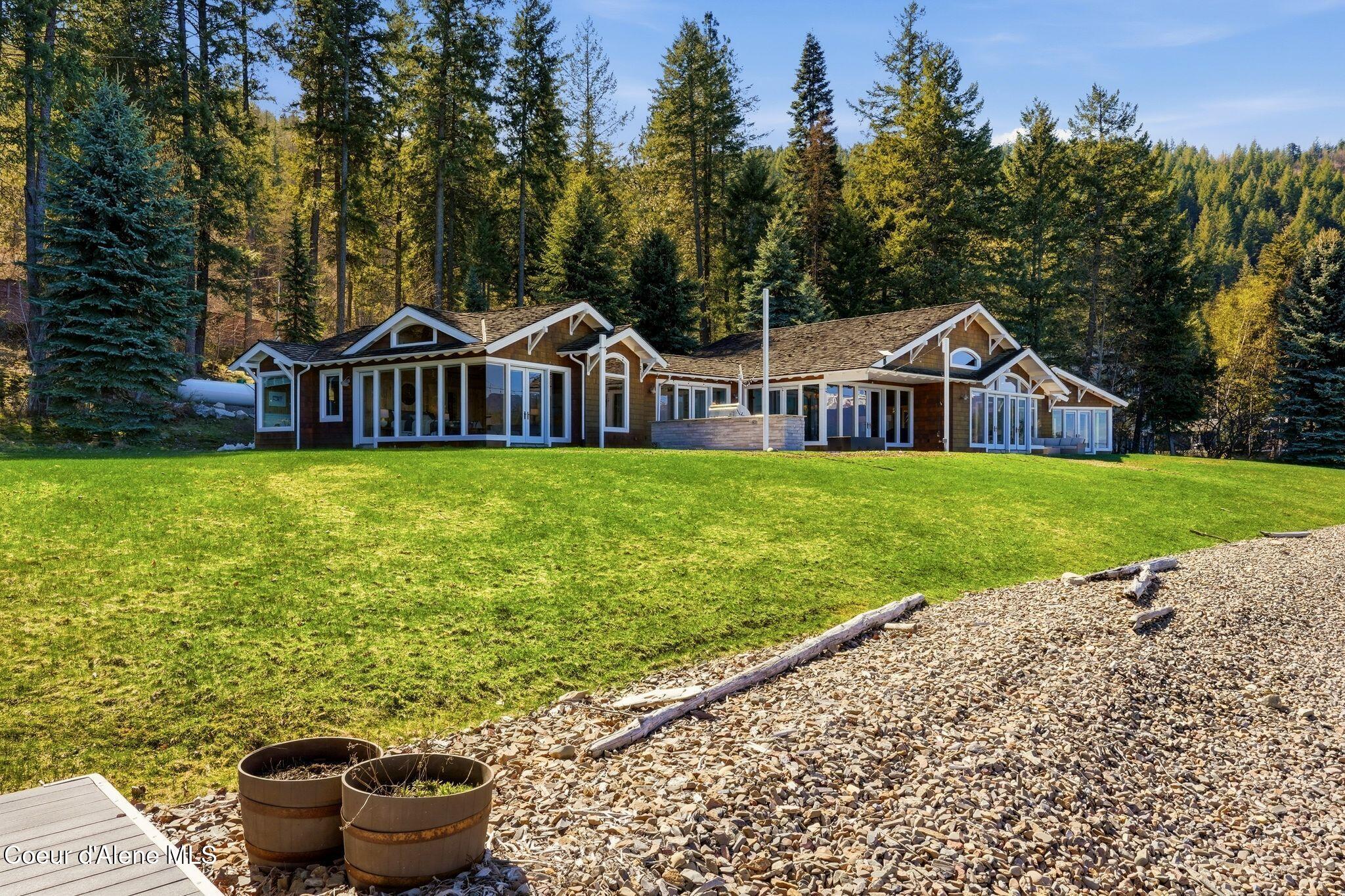 5015 Bottle Bay Road Sagle, ID 83860 - Photo 81 of 116 79_Inside-Media-Bottle Bay-77