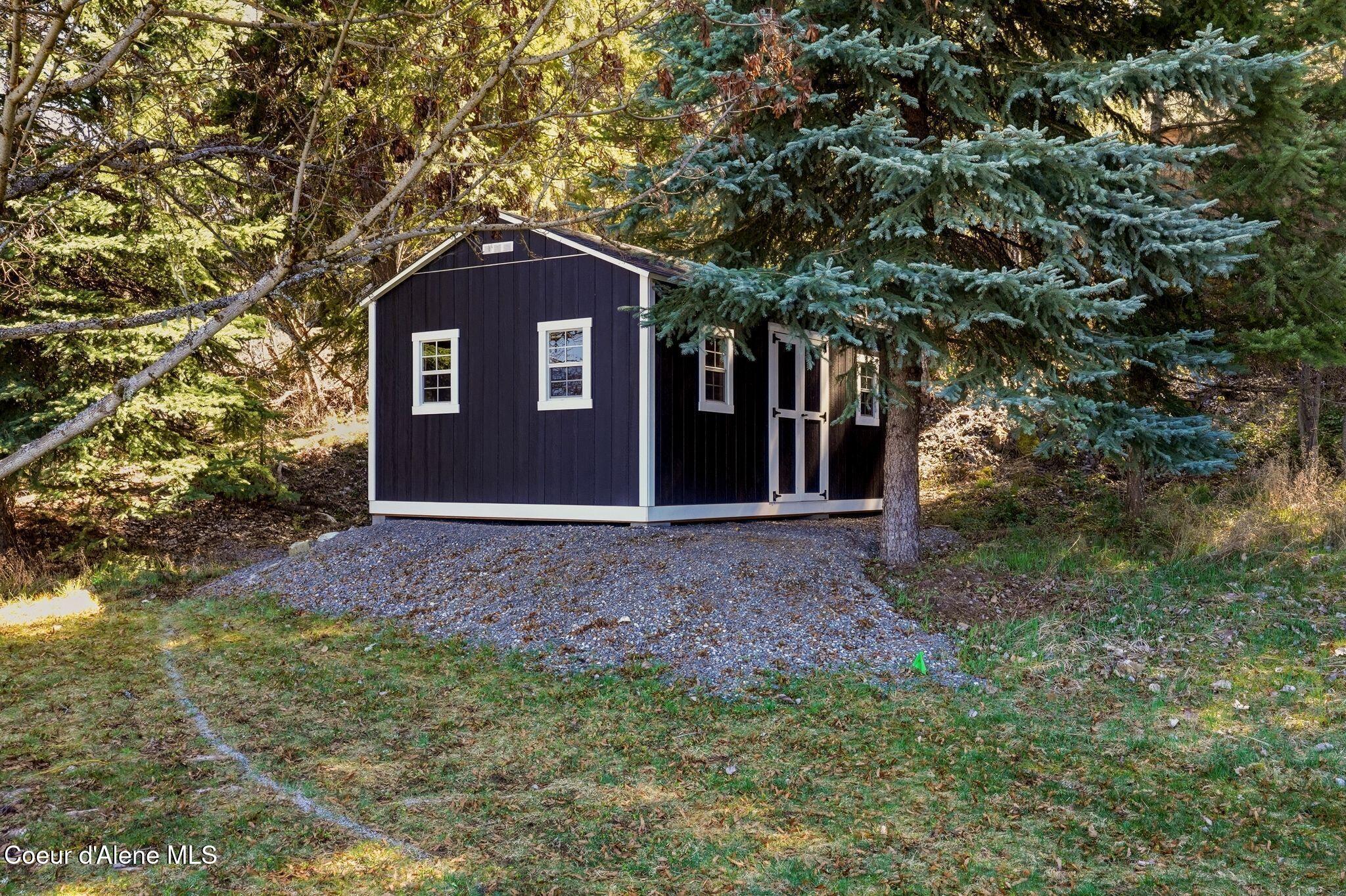5015 Bottle Bay Road Sagle, ID 83860 - Photo 84 of 116 82_Inside-Media-Bottle Bay-80