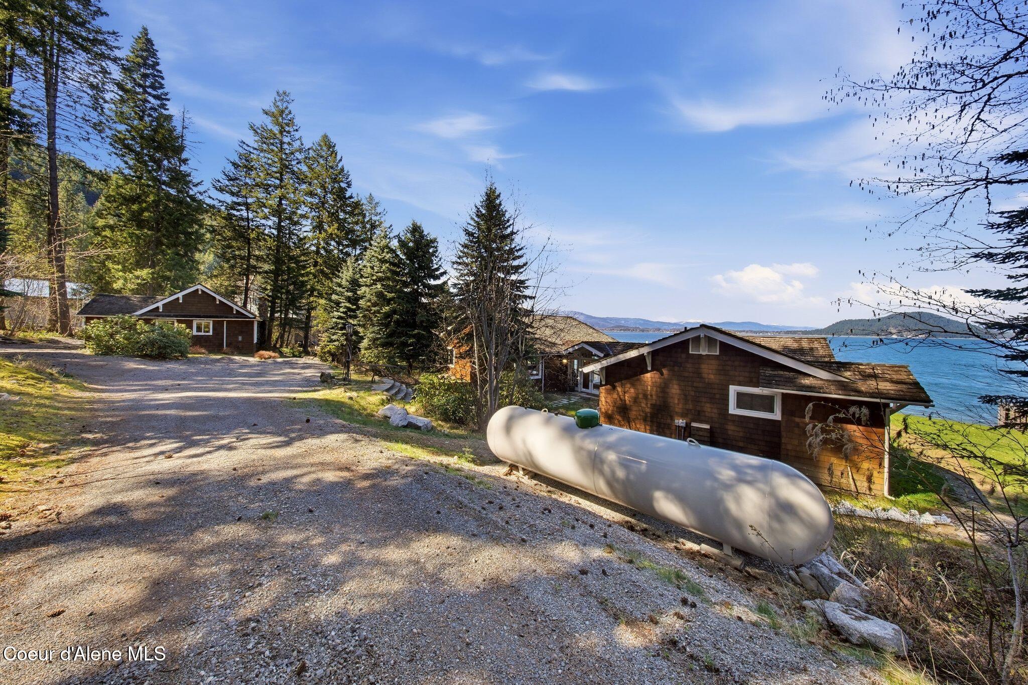 5015 Bottle Bay Road Sagle, ID 83860 - Photo 89 of 116 89_Inside-Media-Bottle Bay-87