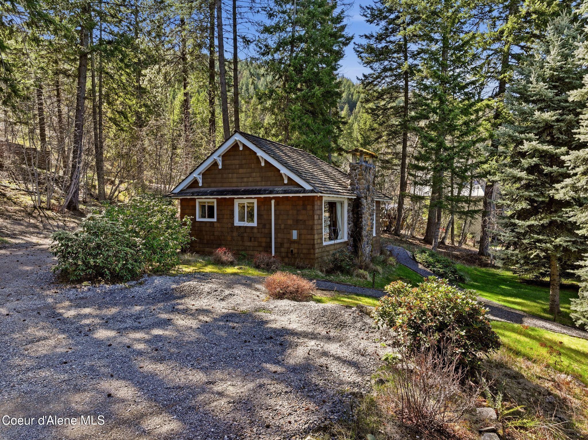 5015 Bottle Bay Road Sagle, ID 83860 - Photo 100 of 116 101_Inside-Media-Bottle Bay-98