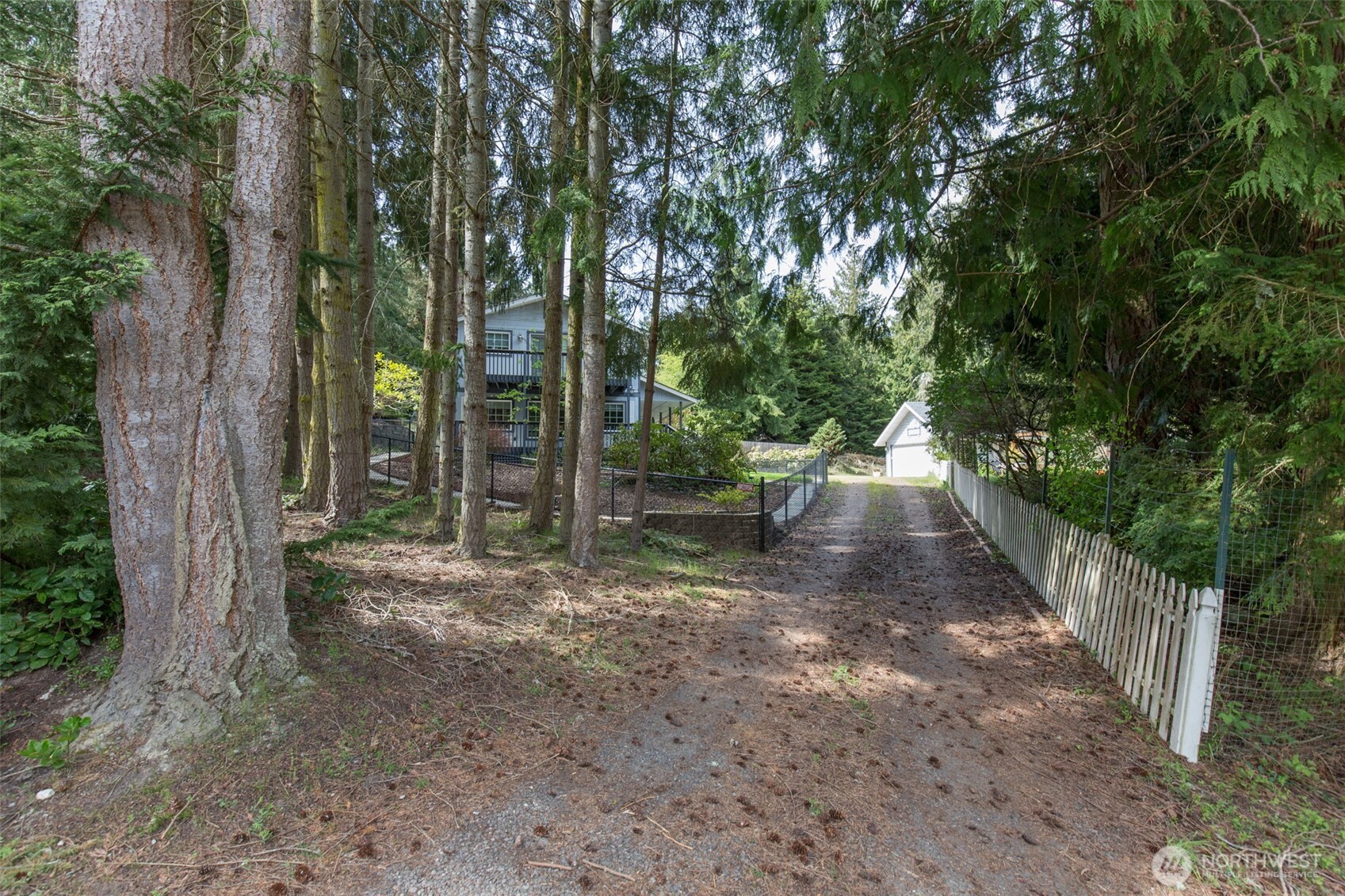 31 Salal Way Sequim, WA 98382 - Photo 3 of 40