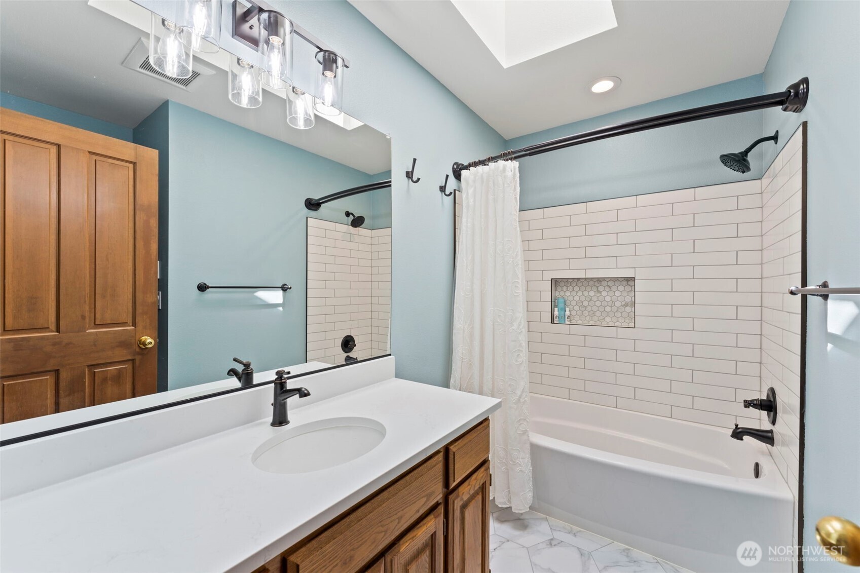 22200 Sweeney Road Southeast Maple Valley, WA 98038 - Photo 22 of 39