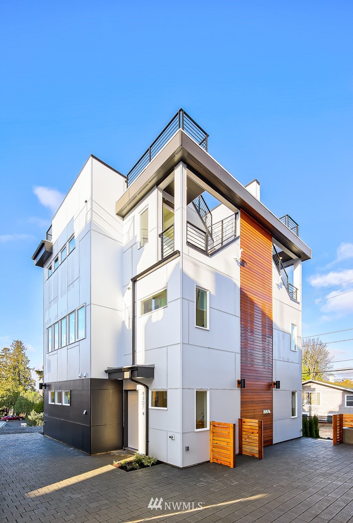 4311 Southwest Frontenac Street, Unit B Seattle, WA 98136 - Photo 1 of 17 Gallery Image 1
