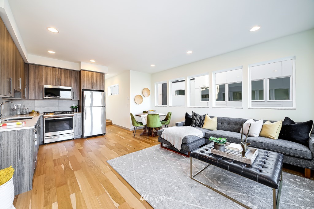 4311 Southwest Frontenac Street, Unit B Seattle, WA 98136 - Photo 3 of 17 Gallery Image 3