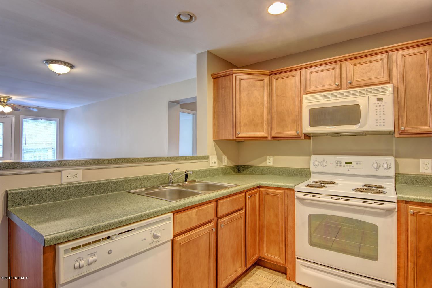 58 Manchester Lane, Unit 3 Holly Ridge, NC 28445 - Photo 7 of 19 58 Manchester Lane