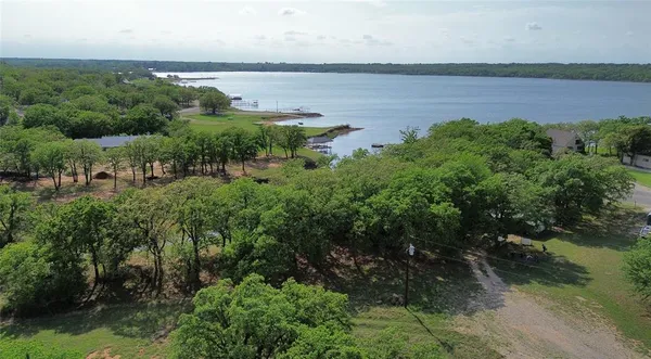 $109,000 | 8 Iowa Court, Nocona, TX 76255