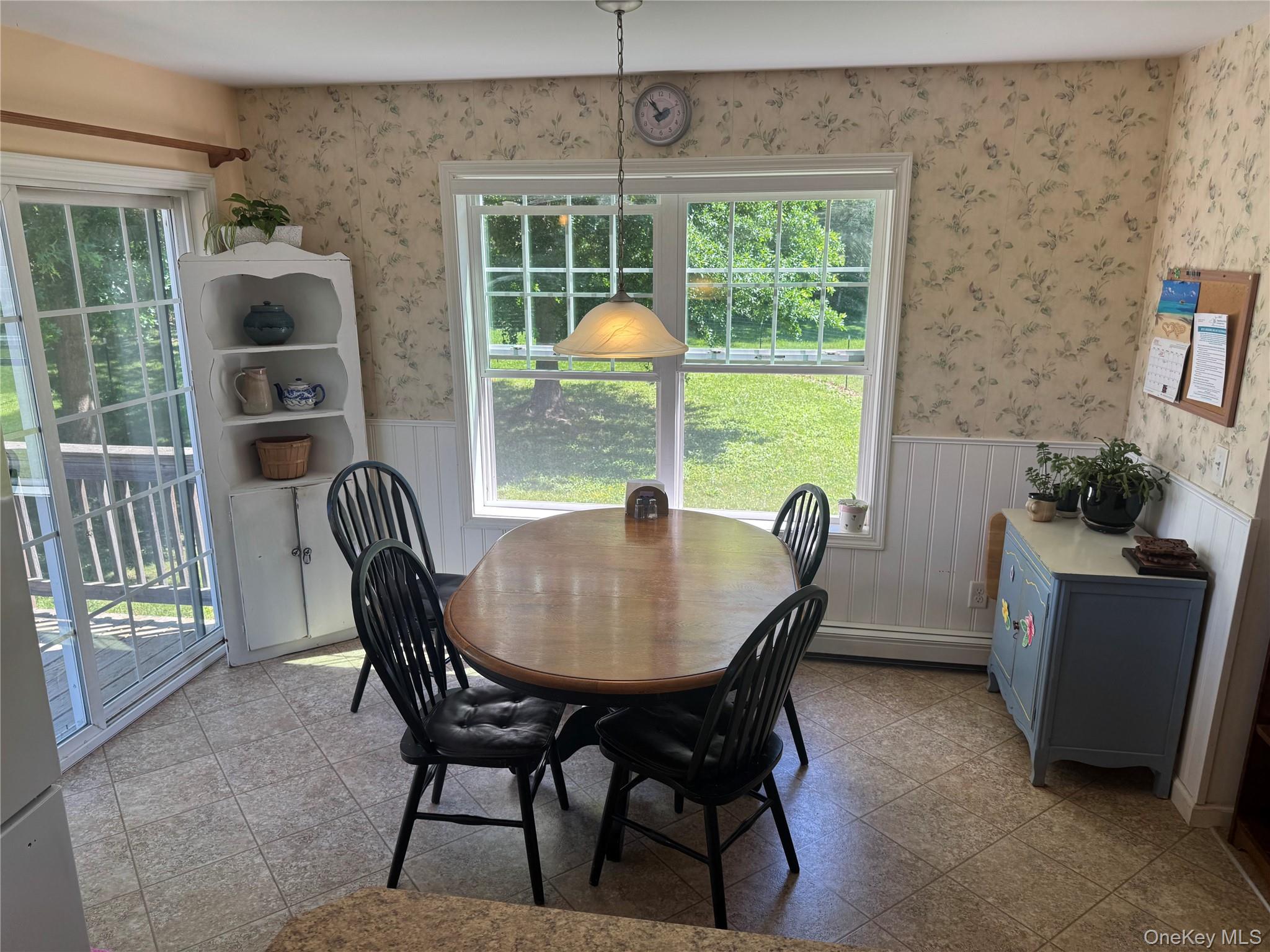 1556 Albany Post Road Wallkill, NY 12589 - Photo 17 of 28