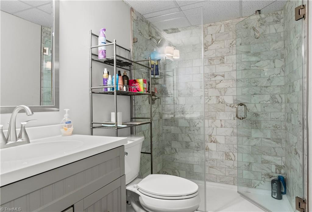 3830 Country Club Road, Unit F Winston-Salem, NC 27104 - Photo 14 of 20 Full Bath
