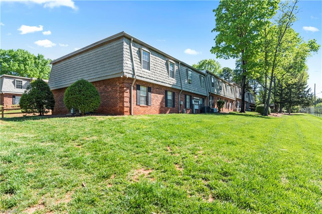 3830 Country Club Road, Unit F Winston-Salem, NC 27104 - Photo 17 of 20 Gallery Image 17