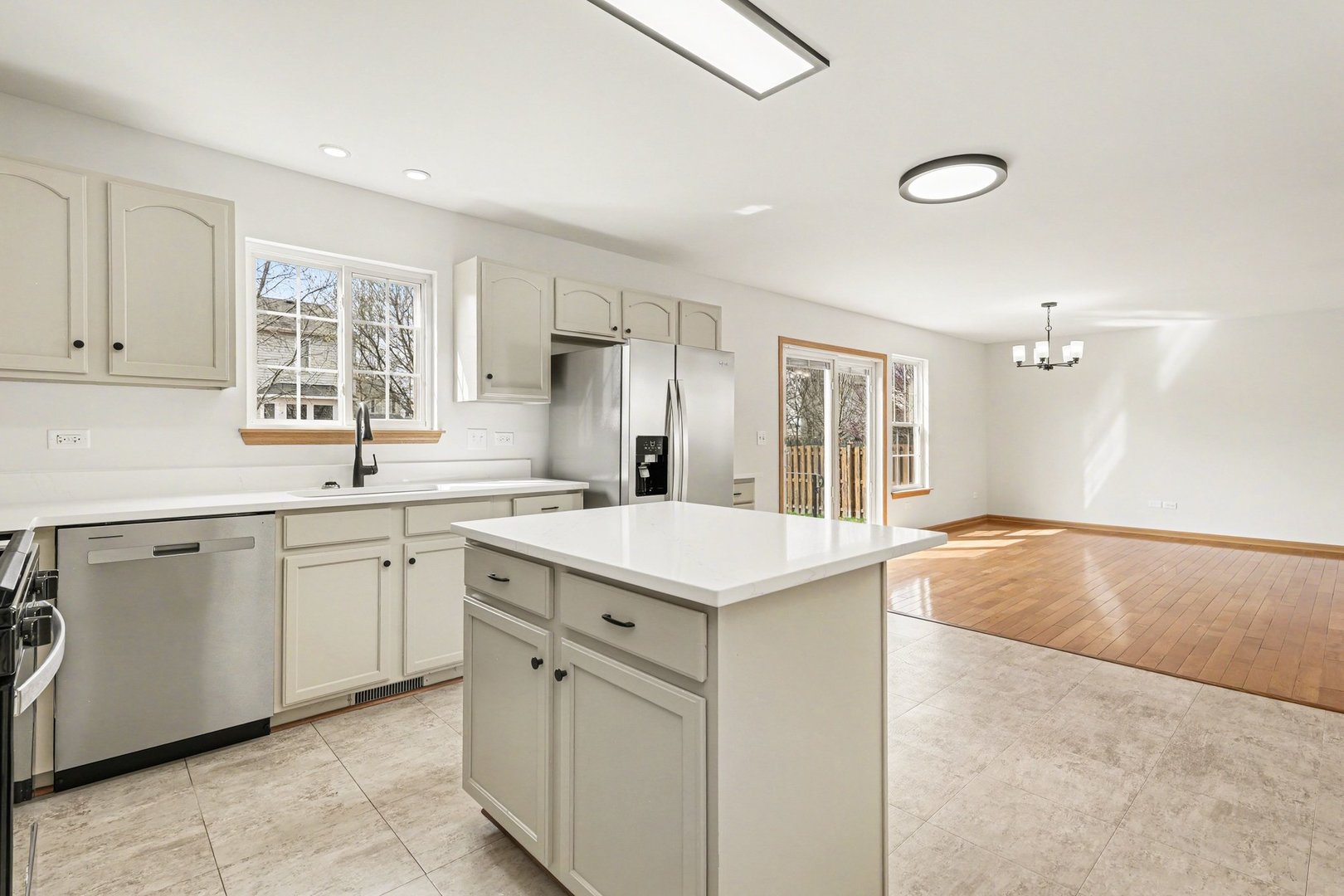 3909 Sedge Street Zion, IL 60099 - Photo 9 of 23