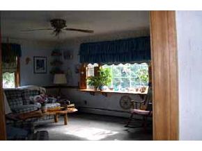 52 Windham Road Derry, NH 03038 - Photo 8 of 9
