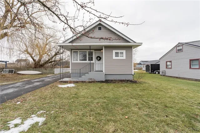 $219,900 | 214 Dodge Avenue, Hounsfield, NY 13685