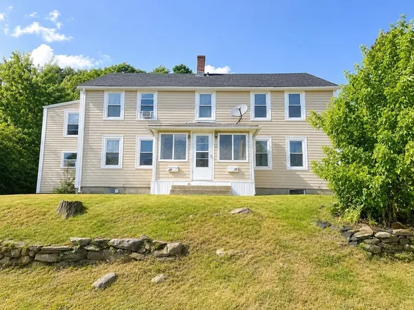 $565,000 | 92-94 Sargent Street, Leicester, MA 01611