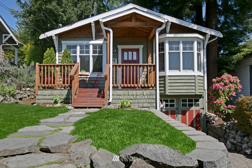928 North 80th Street Seattle, WA 98103 - Photo 1 of 13 Gallery Image 1