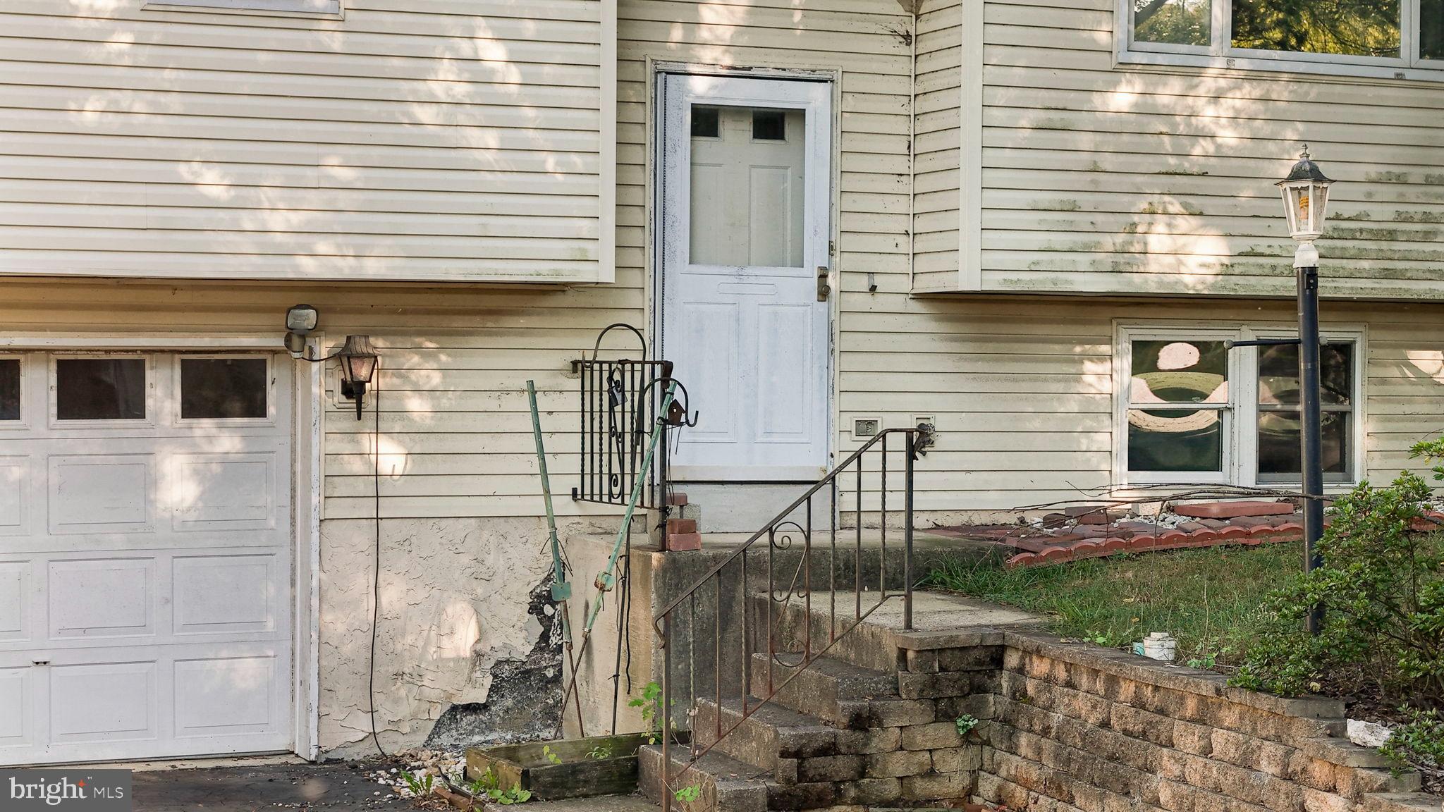 751 Ferndale Road Mount Joy, PA 17552 - Photo 26 of 32 Charming entryway with inviting steps.