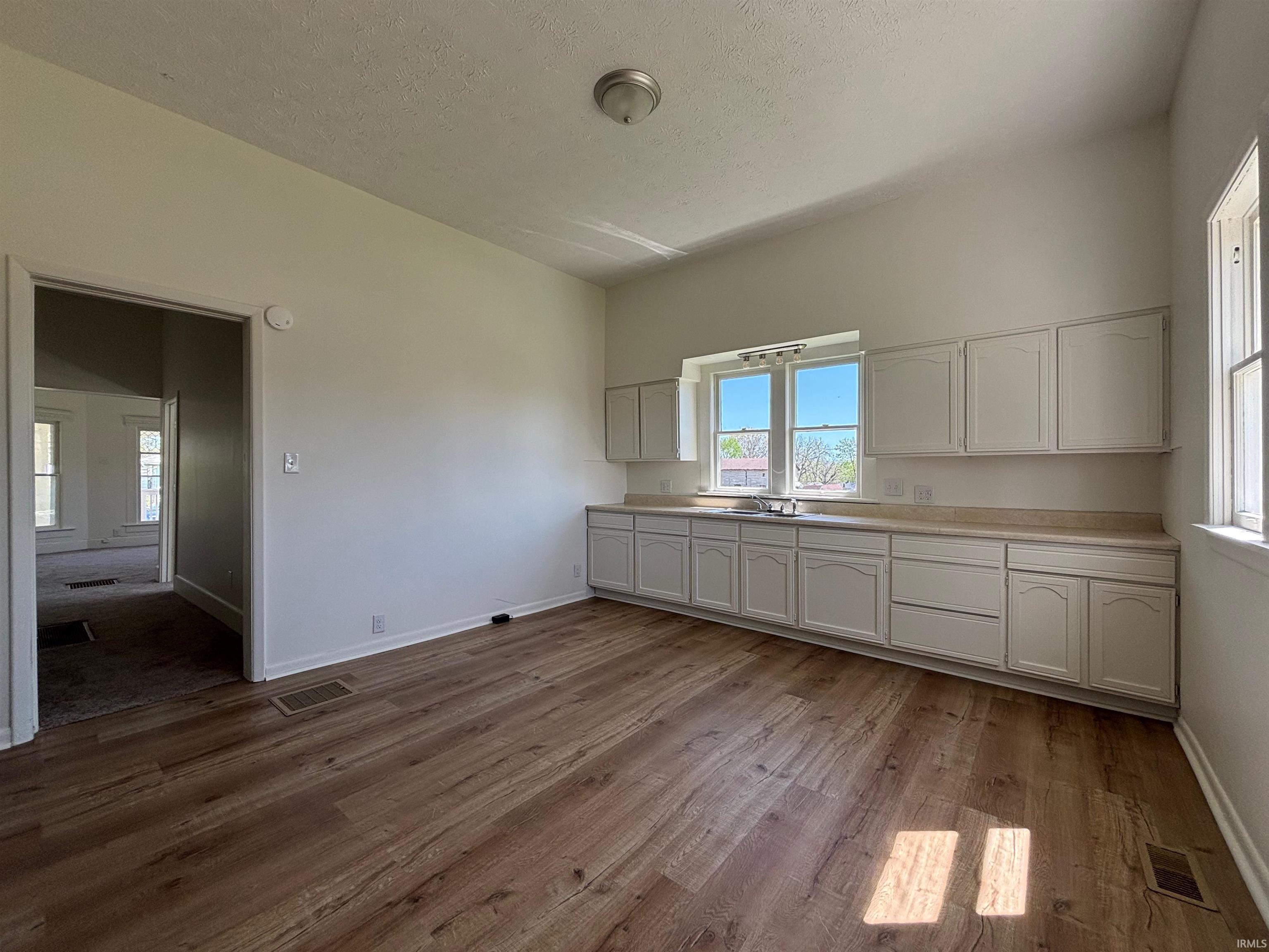 624 15th Street Bedford, IN 47421 - Photo 15 of 23