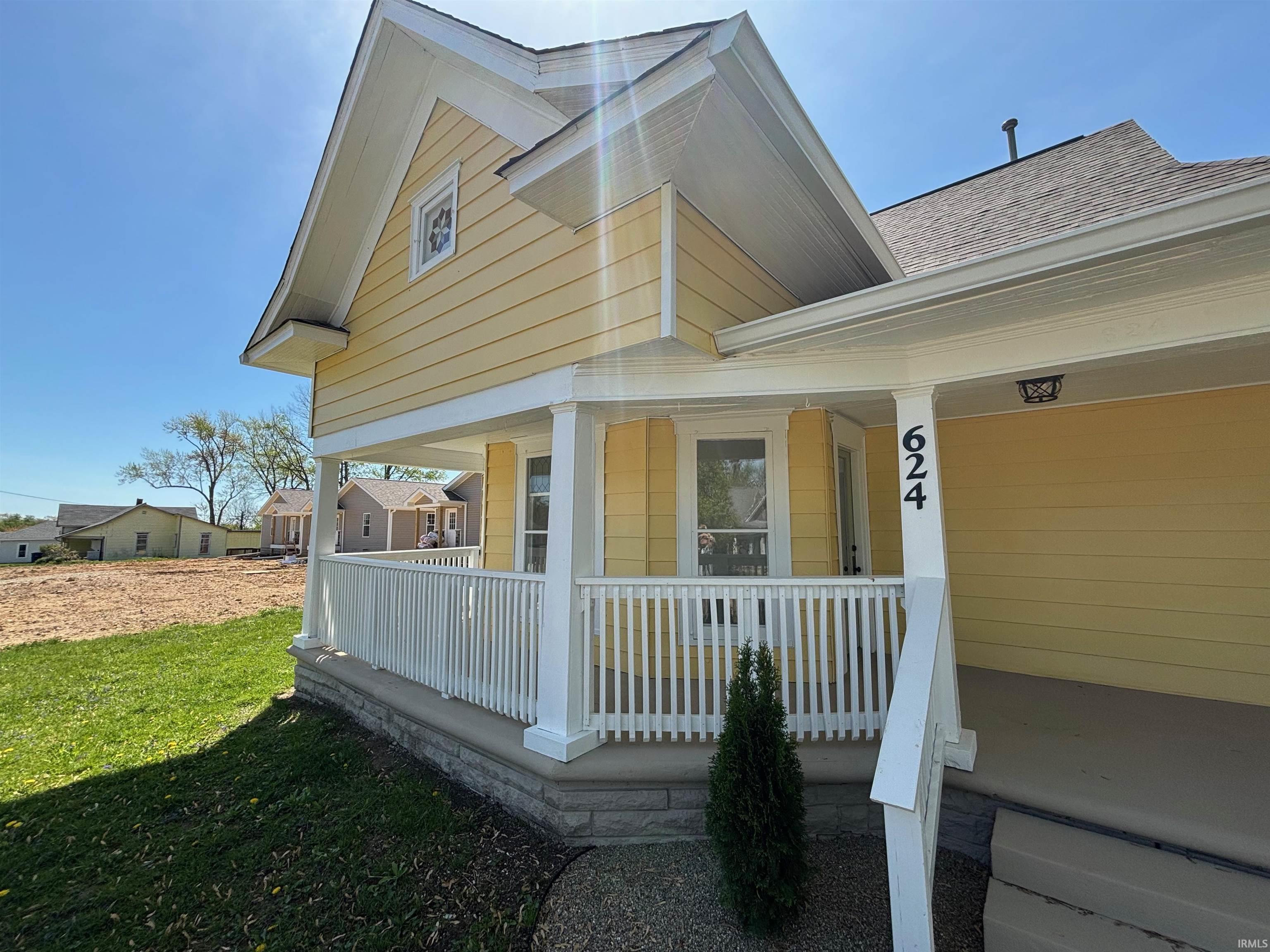 624 15th Street Bedford, IN 47421 - Photo 2 of 23