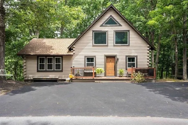 $2,300 | 2779 Lanier Lane, McGaheysville, VA 22840