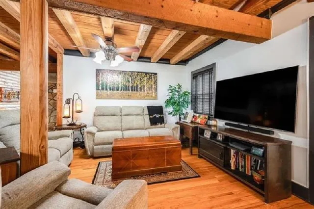 $2,300 | 2779 Lanier Lane, McGaheysville, VA 22840