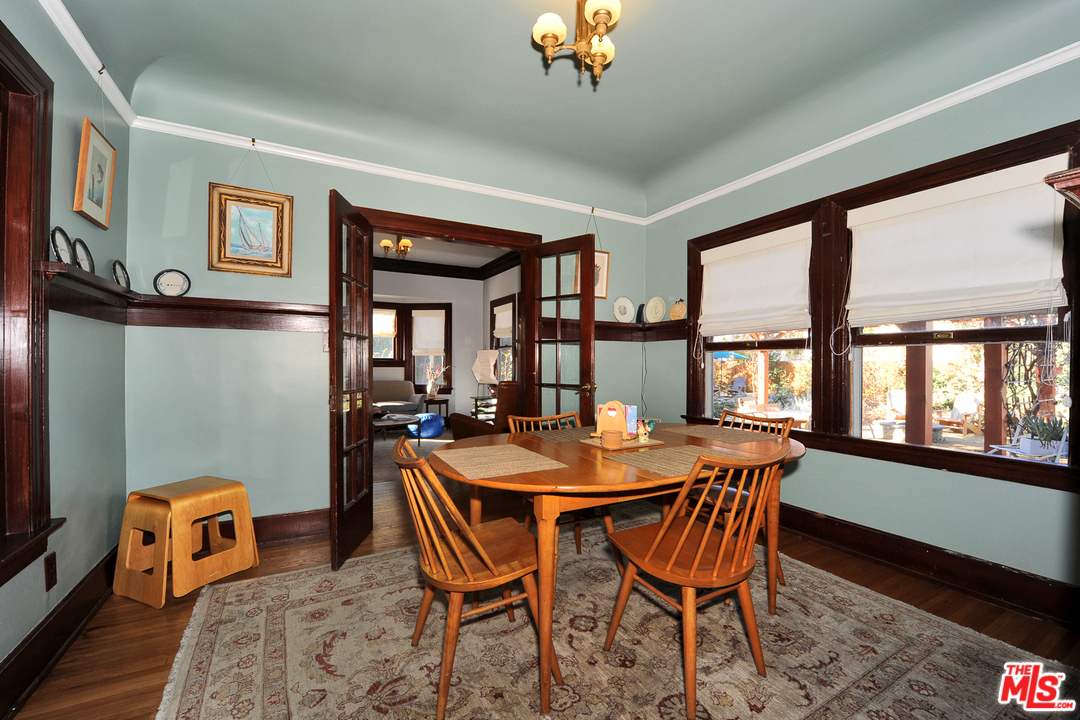 1627 Virginia Road Los Angeles, CA 90019 - Photo 12 of 37 Gallery Image 12