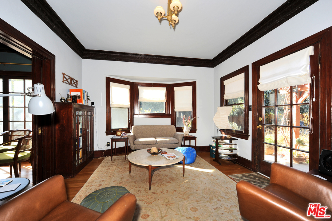 1627 Virginia Road Los Angeles, CA 90019 - Photo 13 of 37 Gallery Image 13