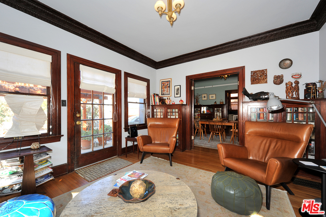 1627 Virginia Road Los Angeles, CA 90019 - Photo 14 of 37 Gallery Image 14