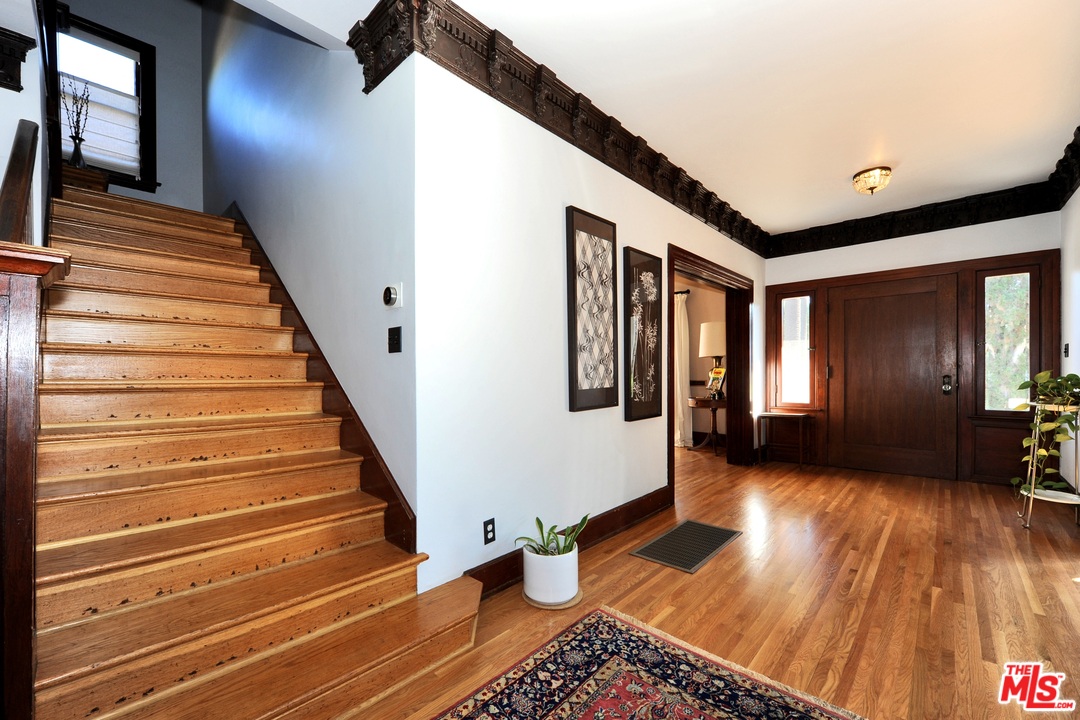 1627 Virginia Road Los Angeles, CA 90019 - Photo 20 of 37 Gallery Image 20