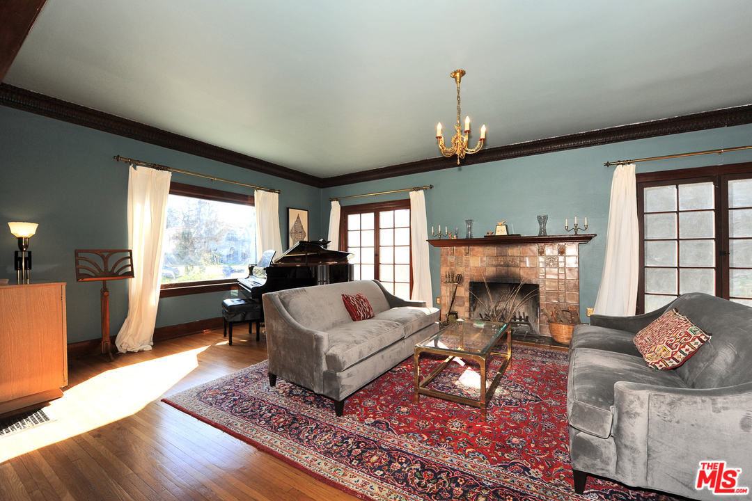 Gallery Image 6