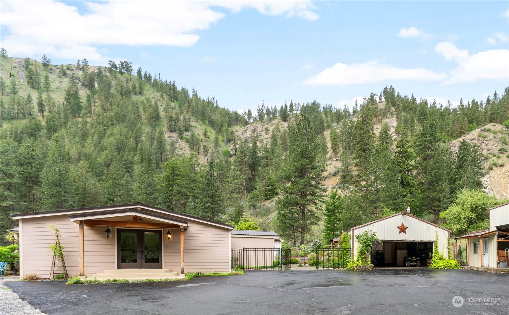 4550 Navarre Coulee Road Chelan, WA 98816 - Photo 23 of 37 Gallery Image 23