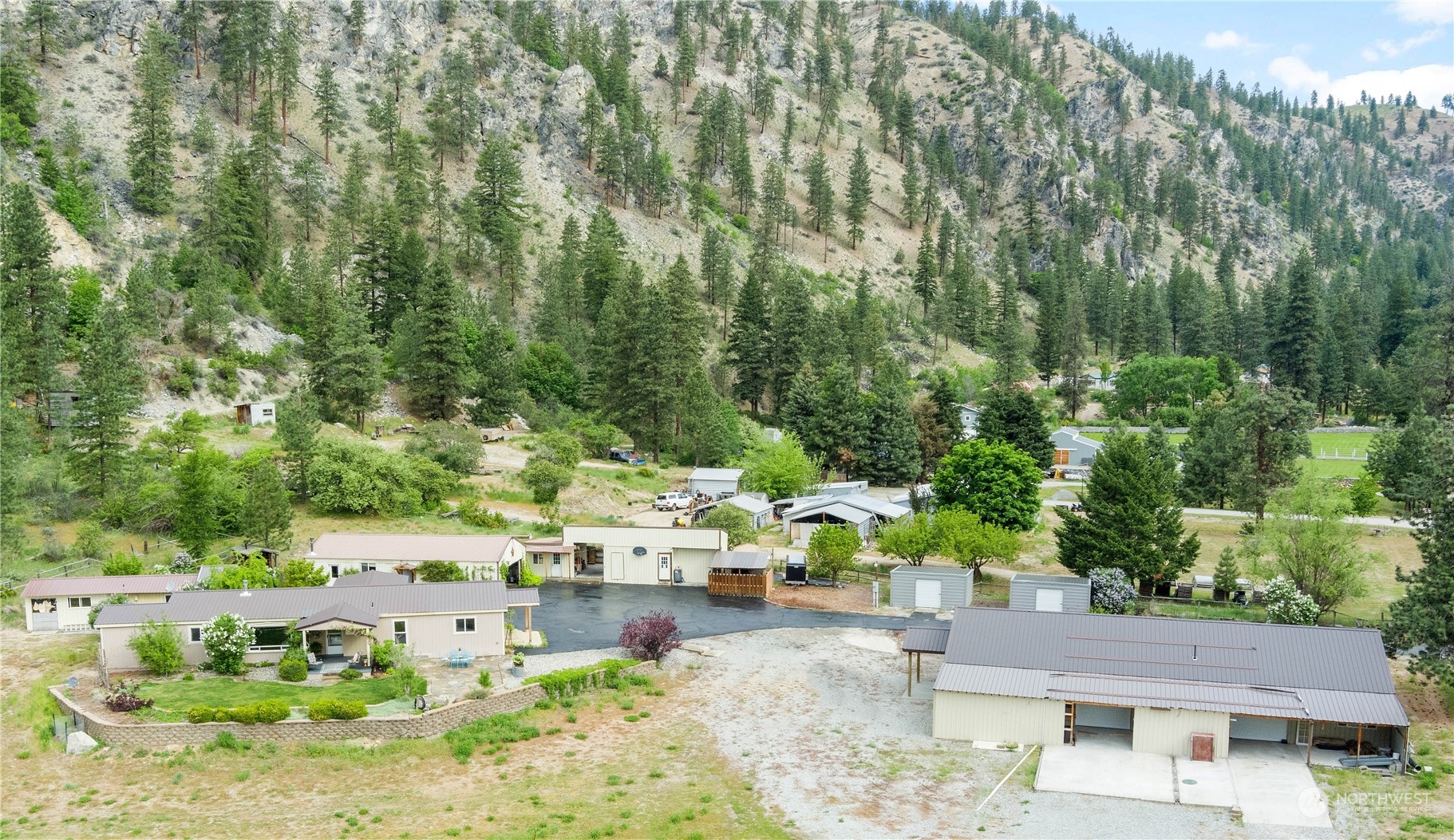 4550 Navarre Coulee Road Chelan, WA 98816 - Photo 36 of 37 Gallery Image 36