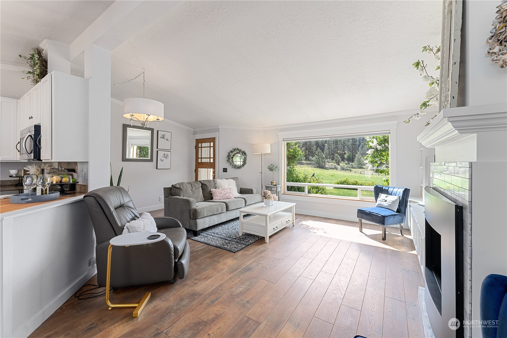 4550 Navarre Coulee Road Chelan, WA 98816 - Photo 8 of 37 Gallery Image 8