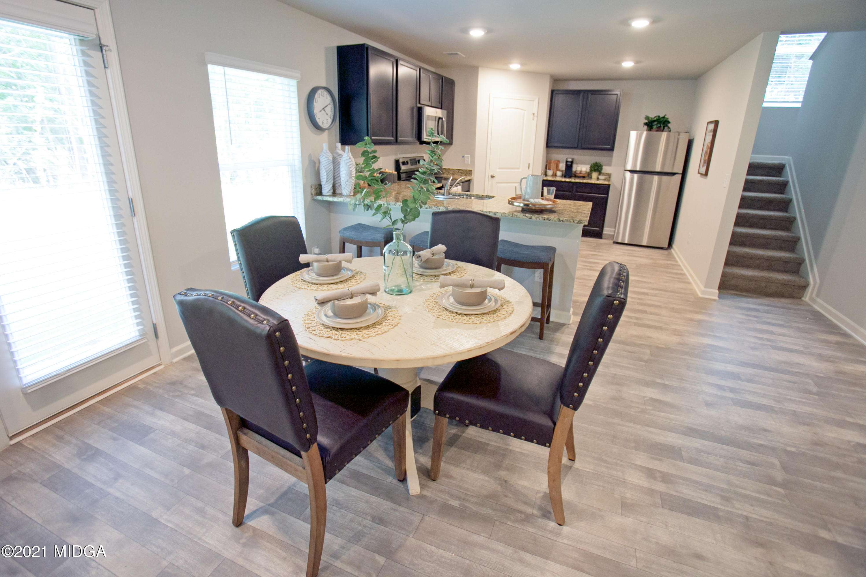 103 Sara Kay Lane, Unit 37 Macon, GA 31210 - Photo 14 of 38 a view of a dining room with furniture