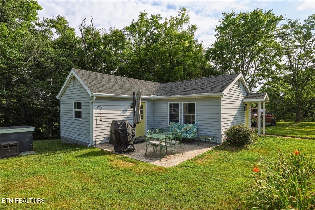 144 County Farm Road Friendsville, TN 37737 - Photo 2 of 31 03-001_1I2A3428