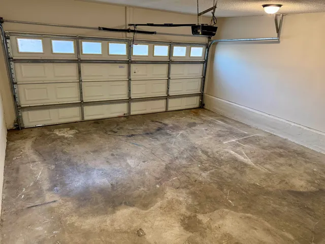 a view of a garage