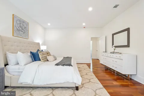 $3,299,000 | 7301 Marbury Road, Bethesda, MD 20817