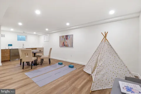 $3,299,000 | 7301 Marbury Road, Bethesda, MD 20817