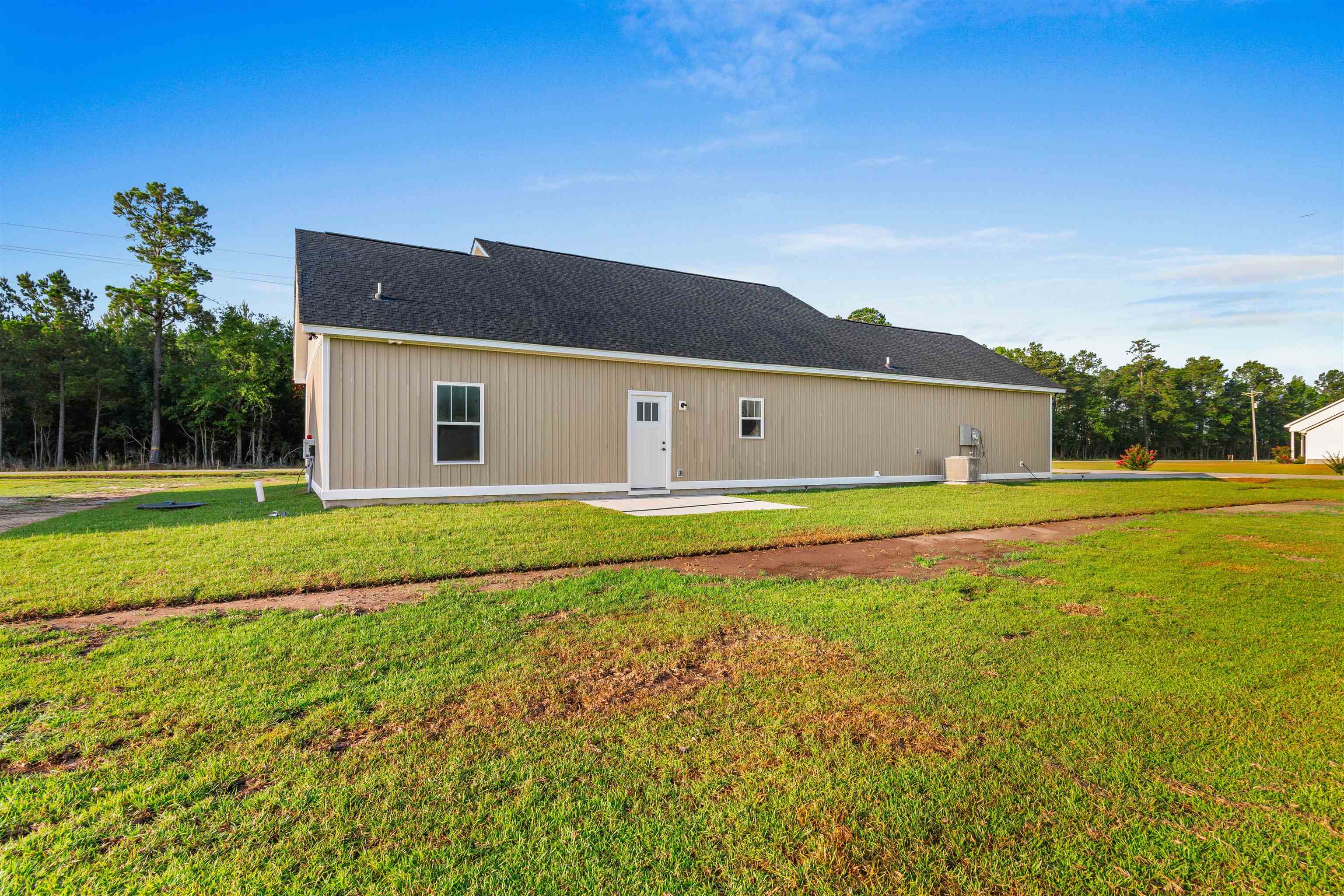 472 Frye Road Galivants Ferry, SC 29544 - Photo 6 of 34 Gallery Image 6