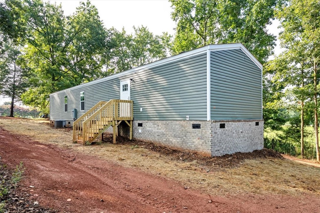 148 Dean Road Westminster, SC 29693 - Photo 26 of 29