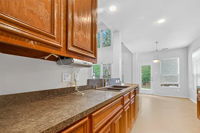 $2,400 | 2318 Kylie Court, Spring, TX 77386